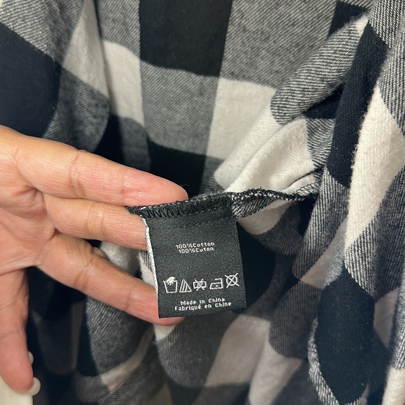 Charlie Paige Waterfall Cardigan Size L/XL Black & White - Picture 4 of 6